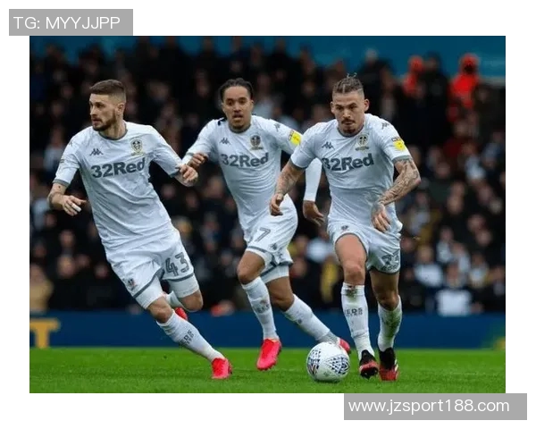 热刺迎战利兹联首发阵容公布西蒙斯特尔库杜斯出战帕利尼亚参赛