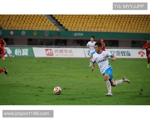 海港引进杨希旨在为右后卫位置培养新生力量以增强球队竞争力